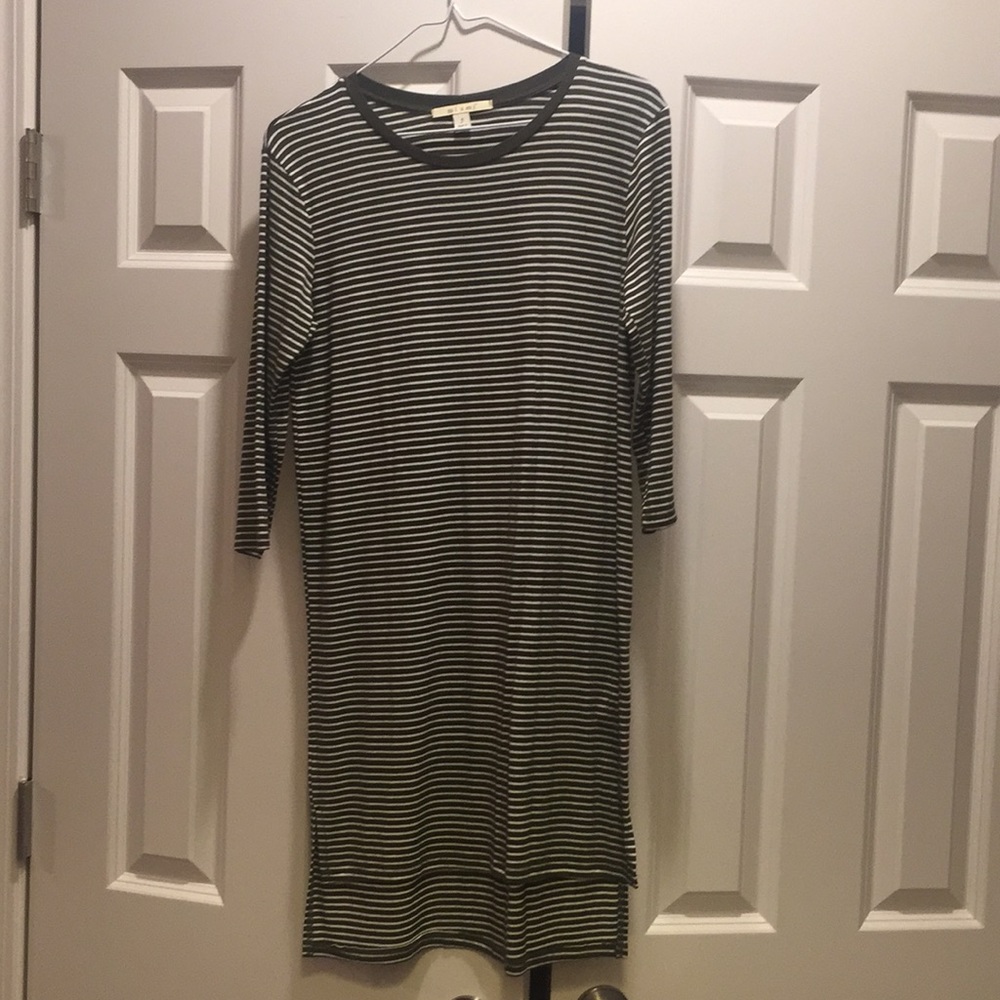 Olive/cream striped tunic dress